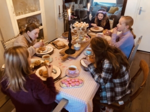 1A803B32-A85E-4F55-B4CB-3392D1C697EA_1_105_c