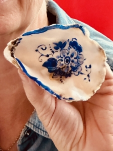 Exclusieve workshops oesterschelpen beschilderen in Leende @mariannebaijens