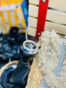 iets je vieren? Exclusieve workshops oesterschelpen beschilderen op jouw locatie onder leiding van beeldend kunstenaar Marianne Baijens